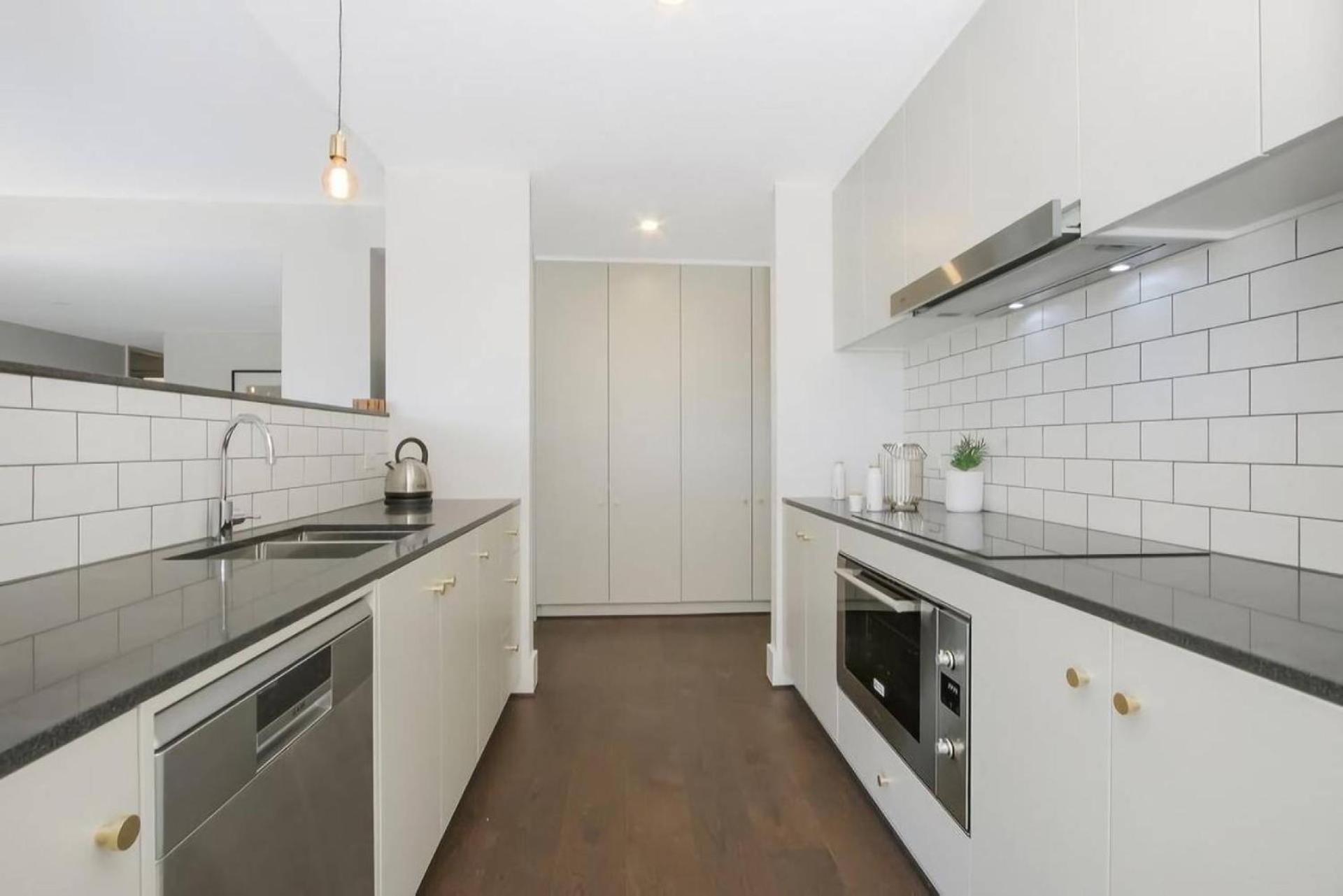 Prince Apartments - Kingston Foreshore Canberra Exterior photo